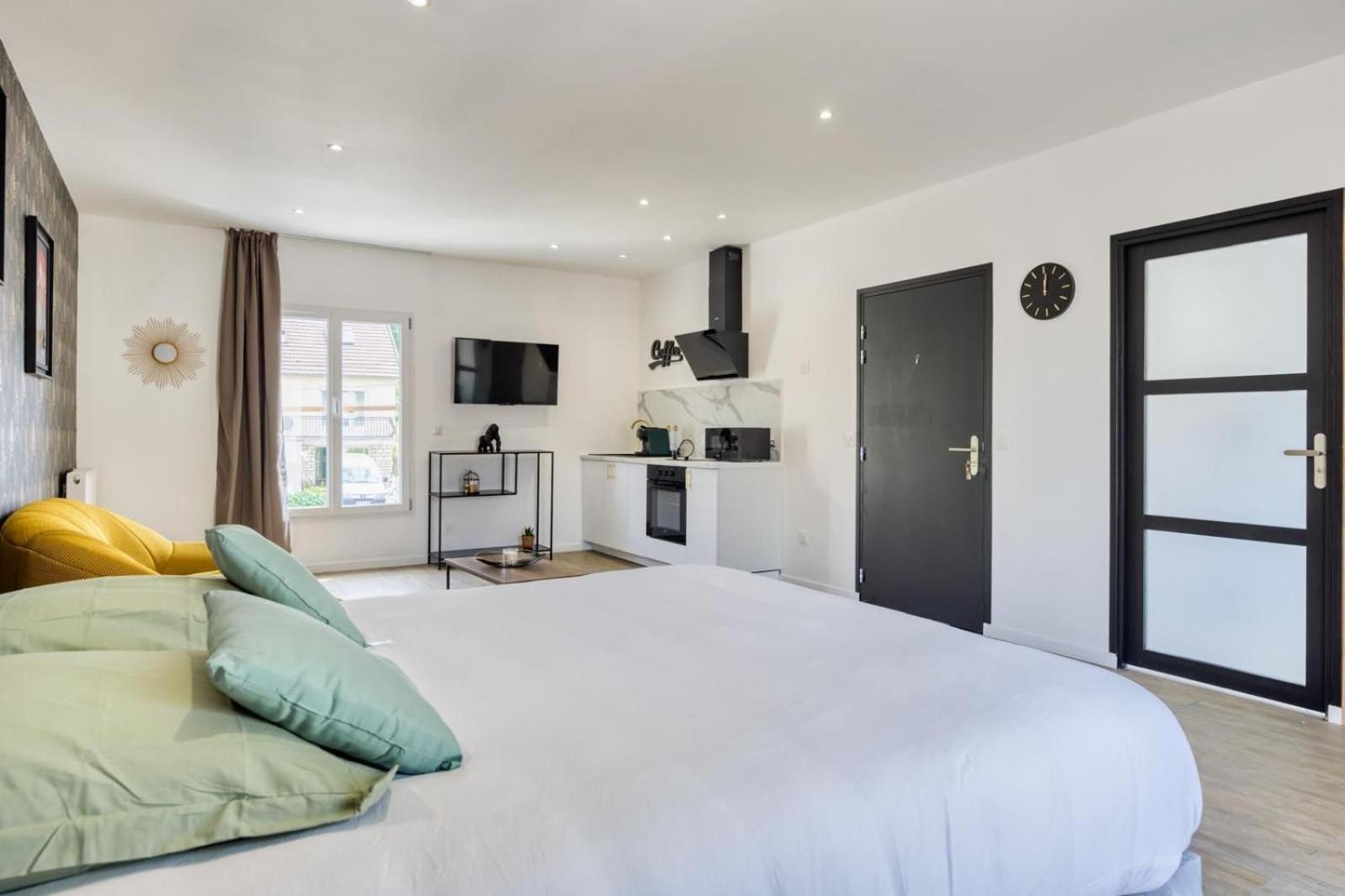 Studio 1 Coubron Экстерьер фото